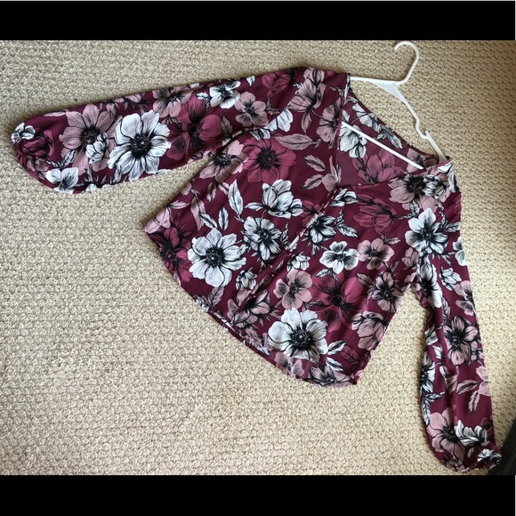 Floral maroon top - Picture 1 of 2